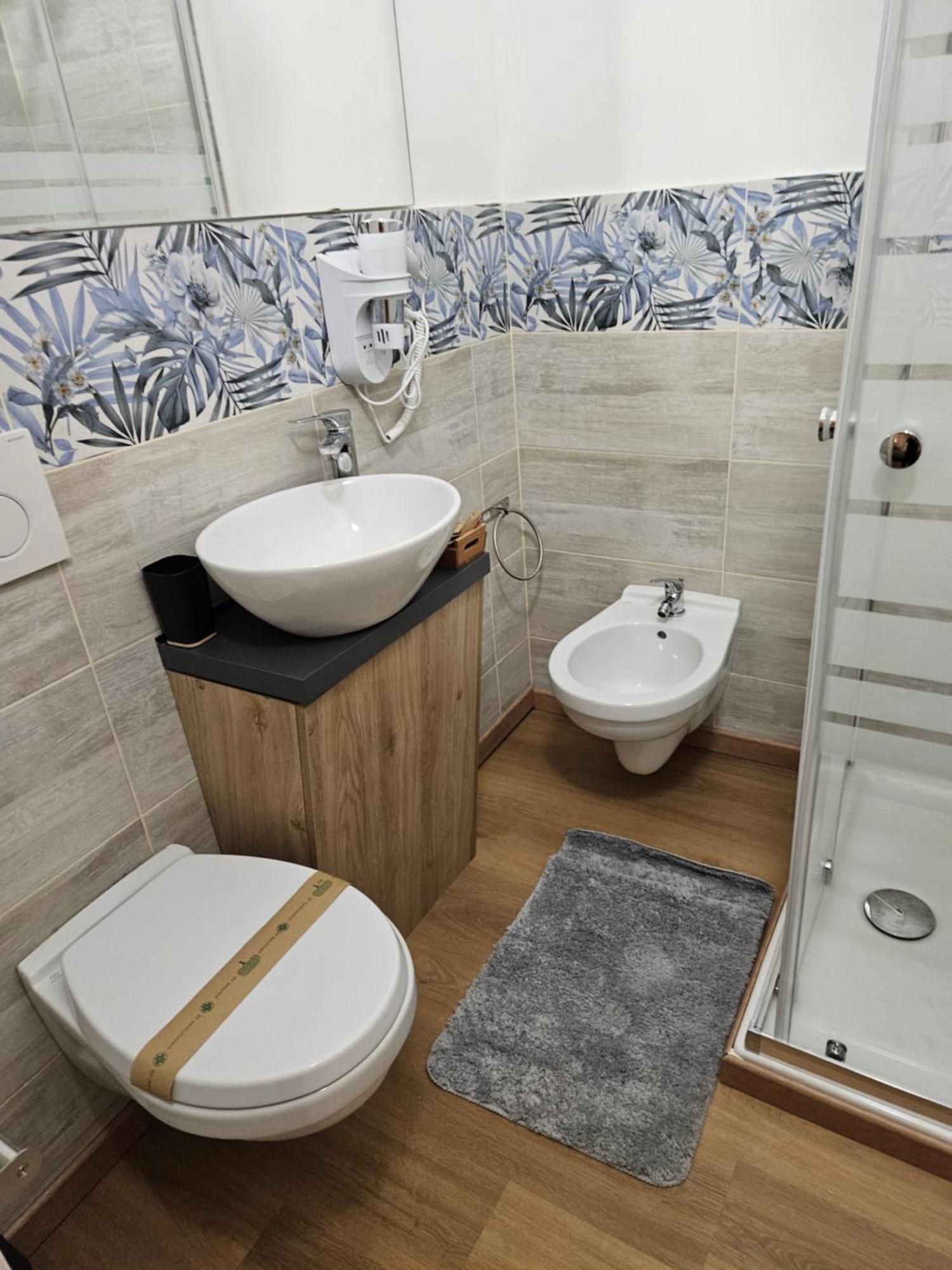 Mxp Room Busto Busto Arsizio Eksteriør bilde